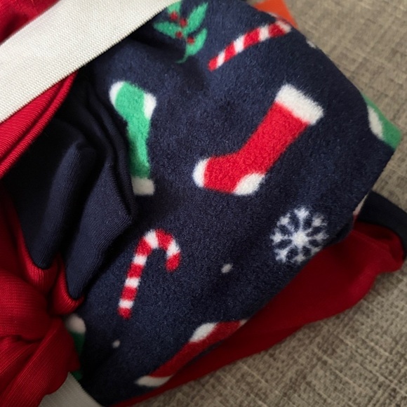 ❤️ BNWT Boys Unisex Joe Fresh Christmas Pyjama Set 100% Cotton Top w Gift Tag - Picture 4 of 7
